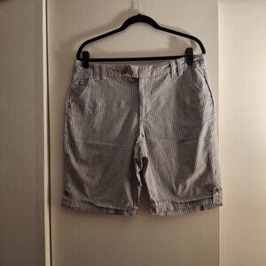 Gloria Vanderbilt Womem's Pinstriped Shorts